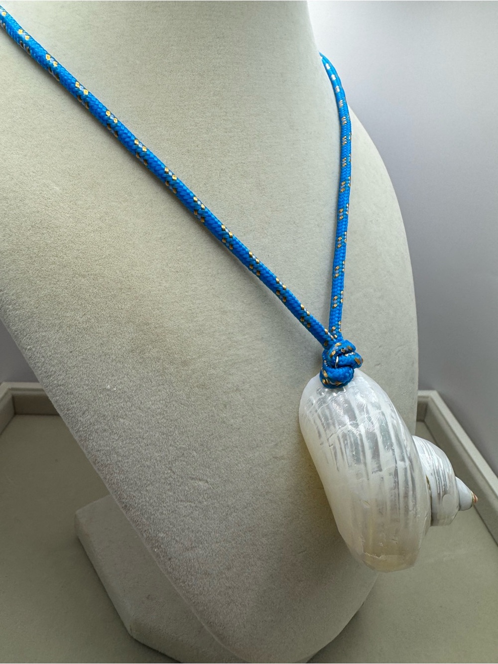 NEW Mayamar Blue Rope Shell Necklace - Picture 7 of 9